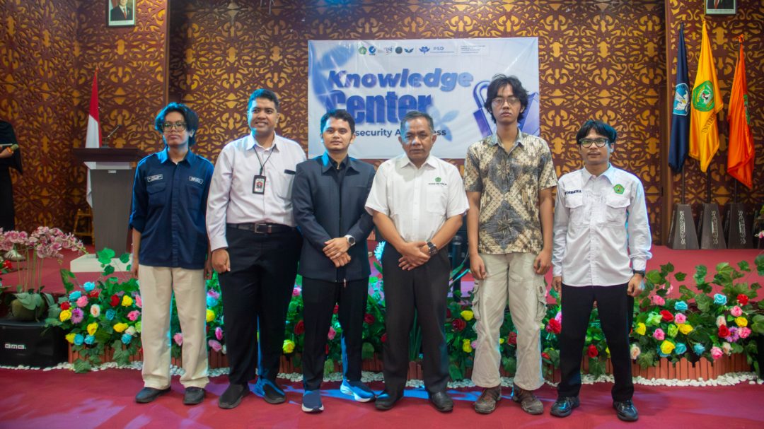 Narasumber Kuliah Umum Cybersecurity Awareness, UNMUL, Samarinda. gallery 2